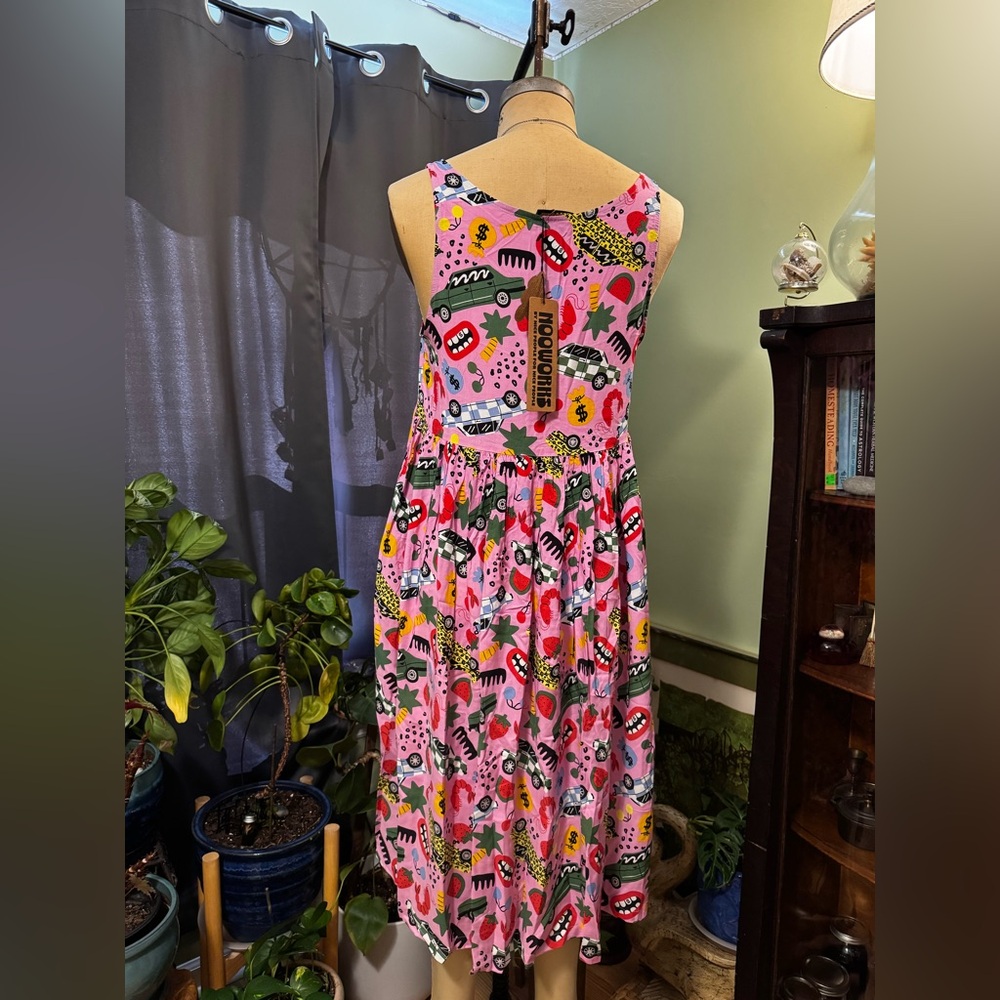 Nooworks Pink and Green Graphic Dress - Picture 3 of 9